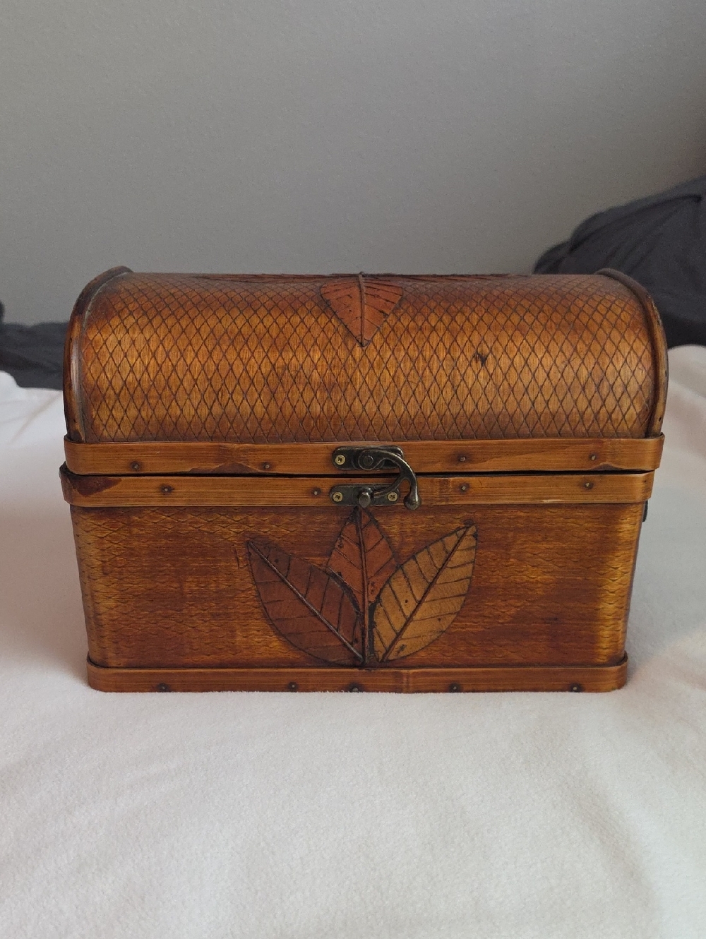 Thomas Pacconi Classics Decorative Wood Leaf Accent Box - Brown